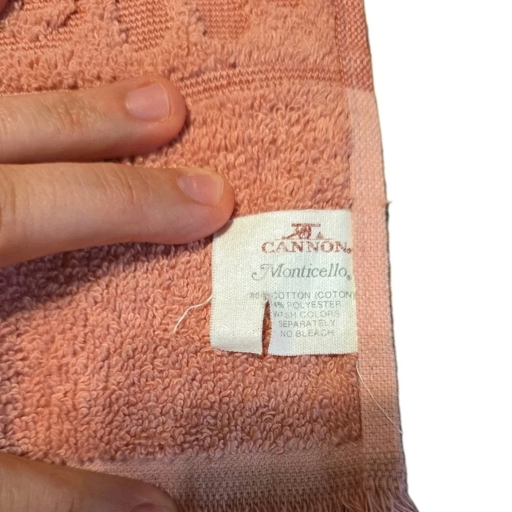 Vtg Retro Cannon Monticello Bath Towel Washcloths Pink MCM Fringe Retro 1970s